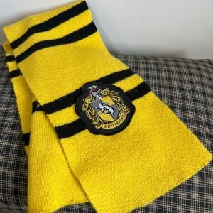 Harry Potter Hufflepuff Scarf Adult OS Yellow Black Striped Knit Cosplay